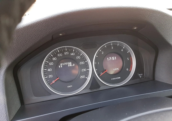 Volvo V60 cena 26900 przebieg: 217730, rok produkcji 2011 z Opatów małe 277